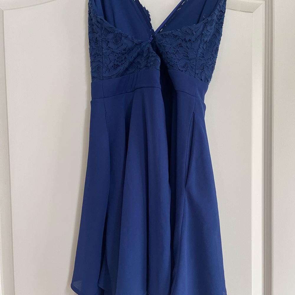 Dress - Picture 3 of 3